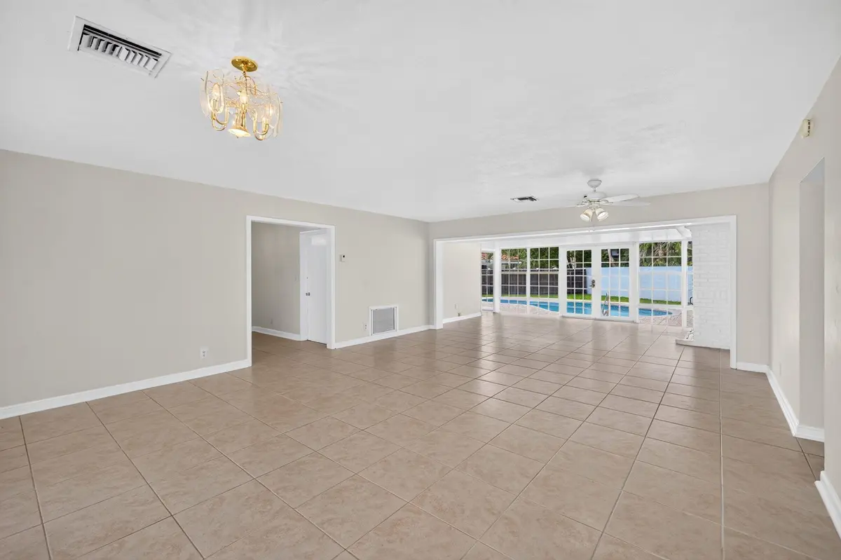 7-web-or-mls-699A8091 at 1345 E Terra Mar Drive, Pompano Beach