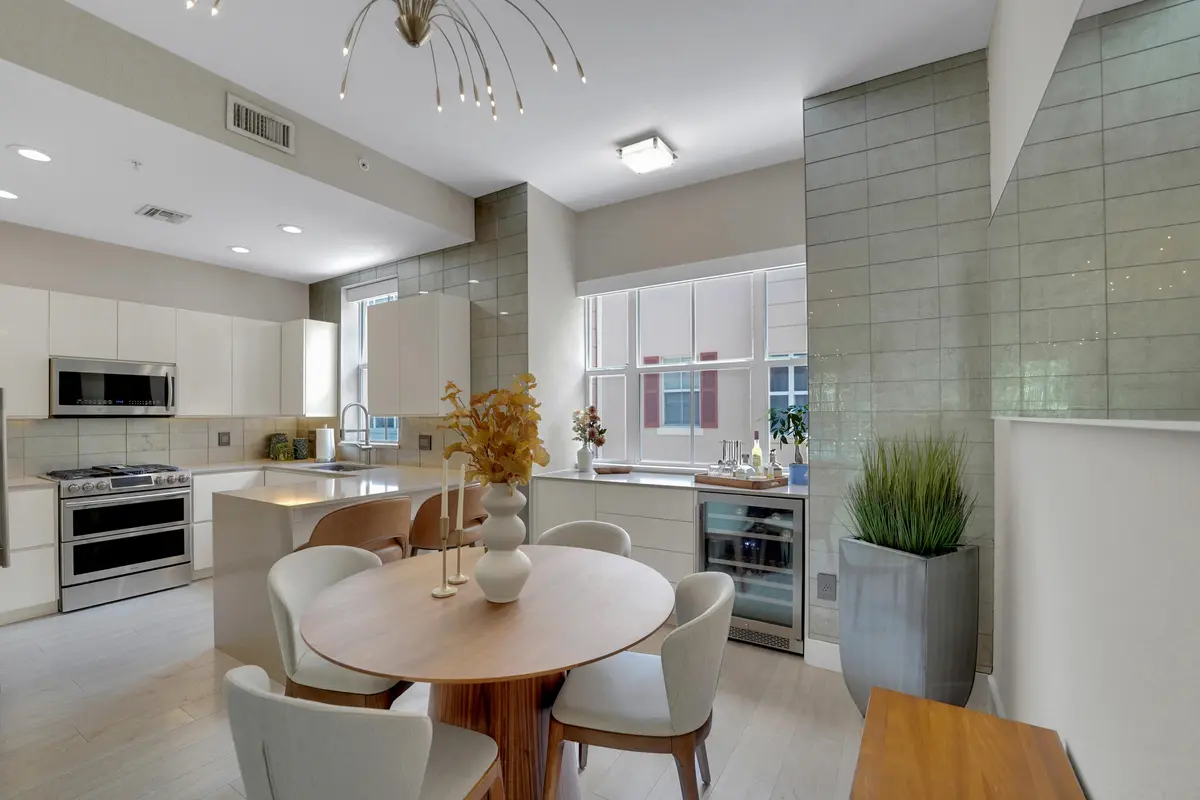 DSC08199 at 502 NE 7th Avenue Unit 1, Fort Lauderdale
