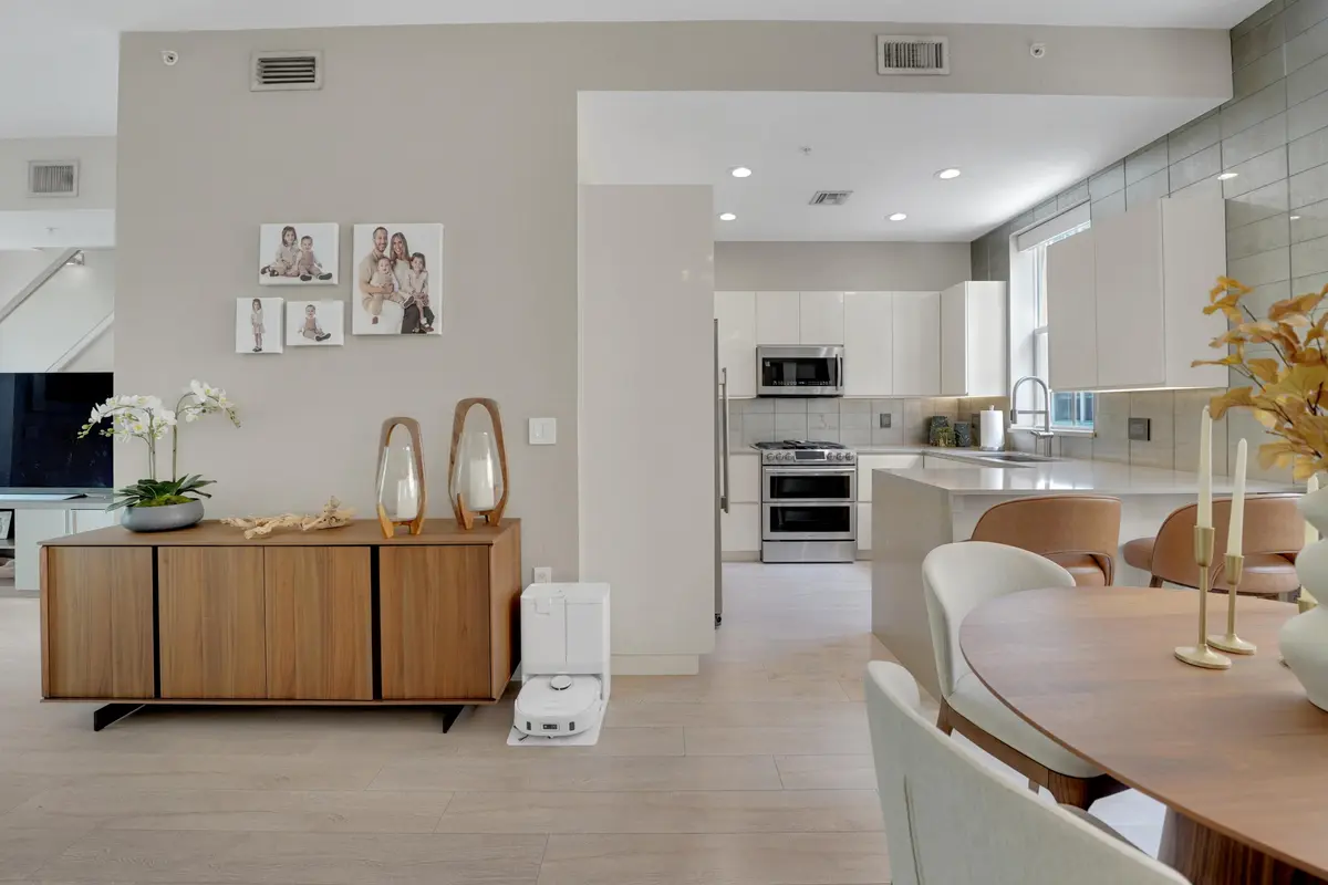 DSC08253 at 502 NE 7th Avenue Unit 1, Fort Lauderdale
