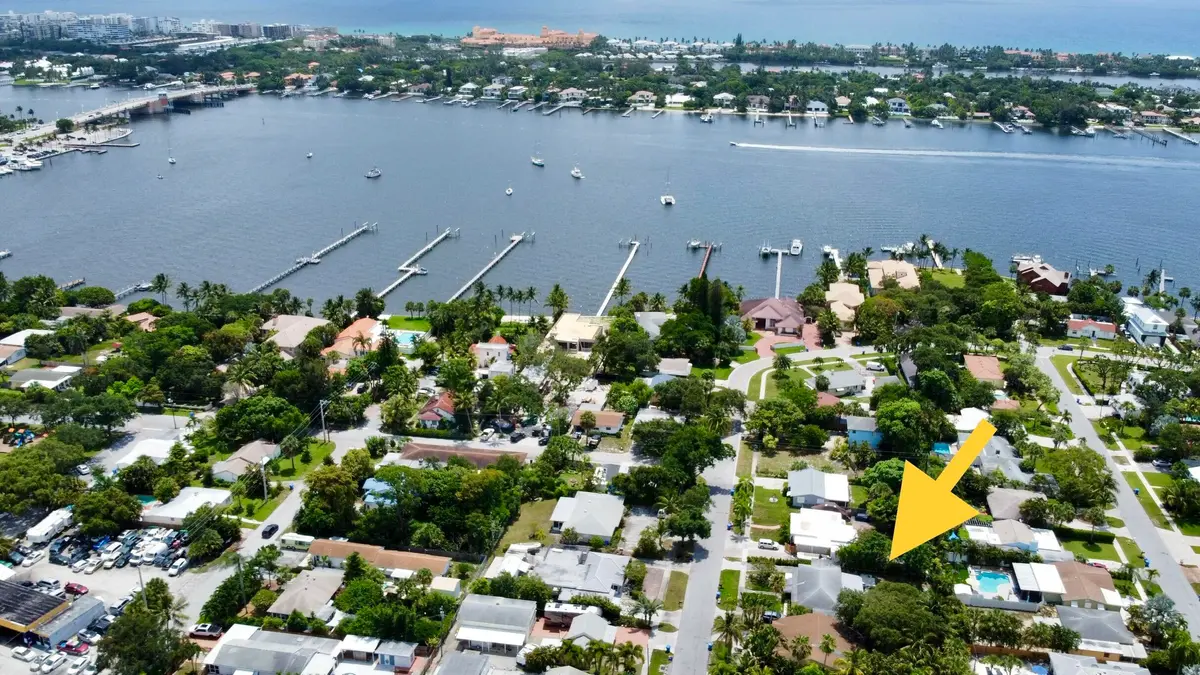 772D6748-4055-4EED-A7EC-36A37307BA3F at 124 MAYFIELD Road W, Lantana