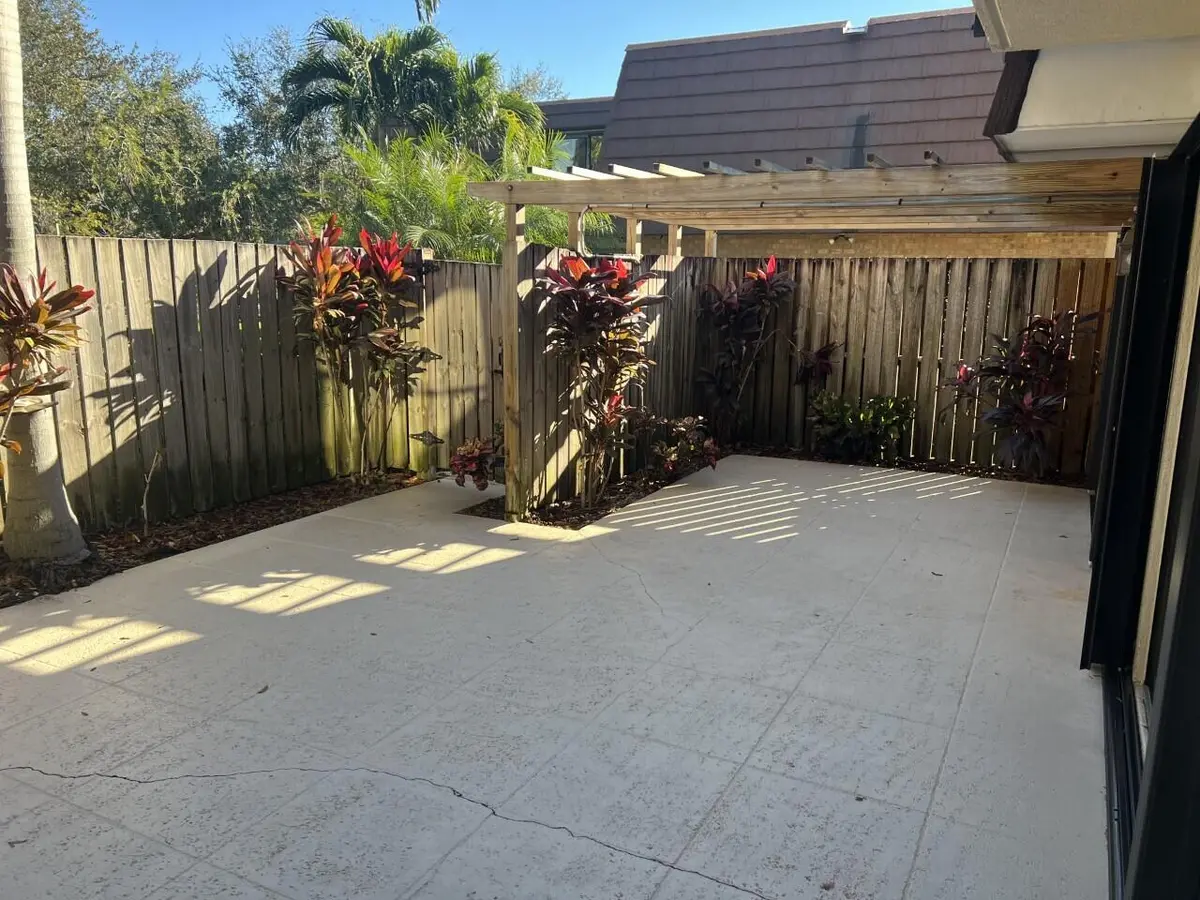Patio at 2004 20th Lane, Palm Beach Gardens