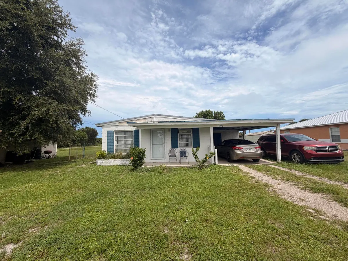 IMG_9801 at 1906 N 16th Court, Fort Pierce