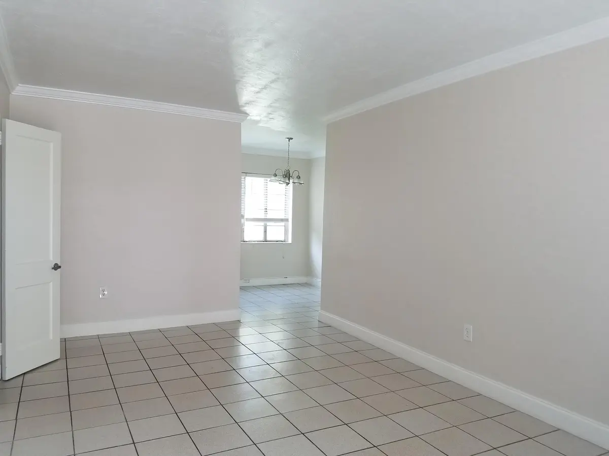 04_LR02 at 840 80th Street Unit 7, Miami Beach
