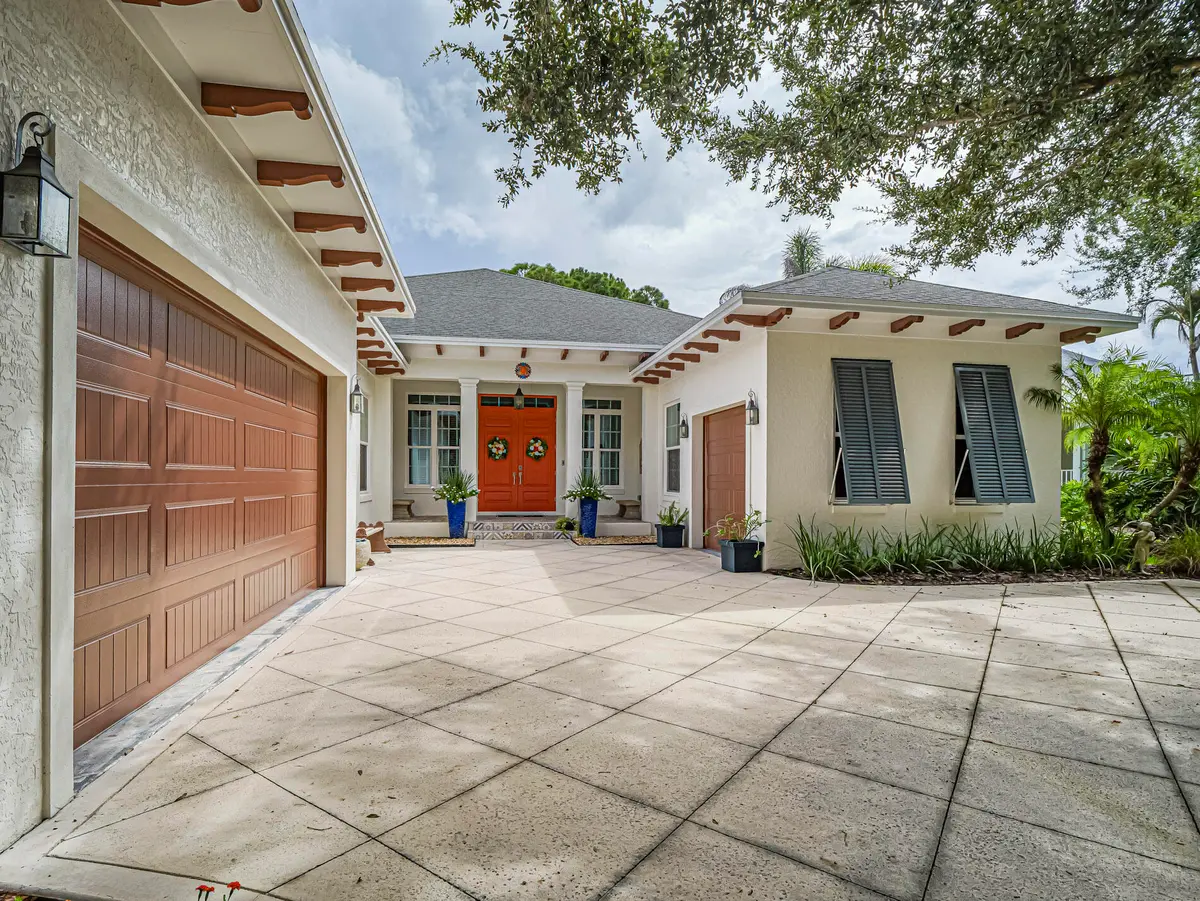 934 CAROLINA Circle, Vero Beach, FL – photo 2
