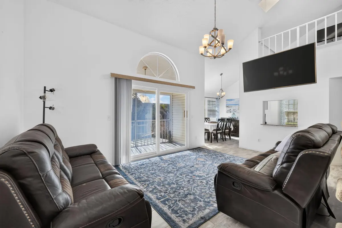 6-web-or-mls-3A5A1317 at 1975 WESTMINSTER Circle 4, Vero Beach