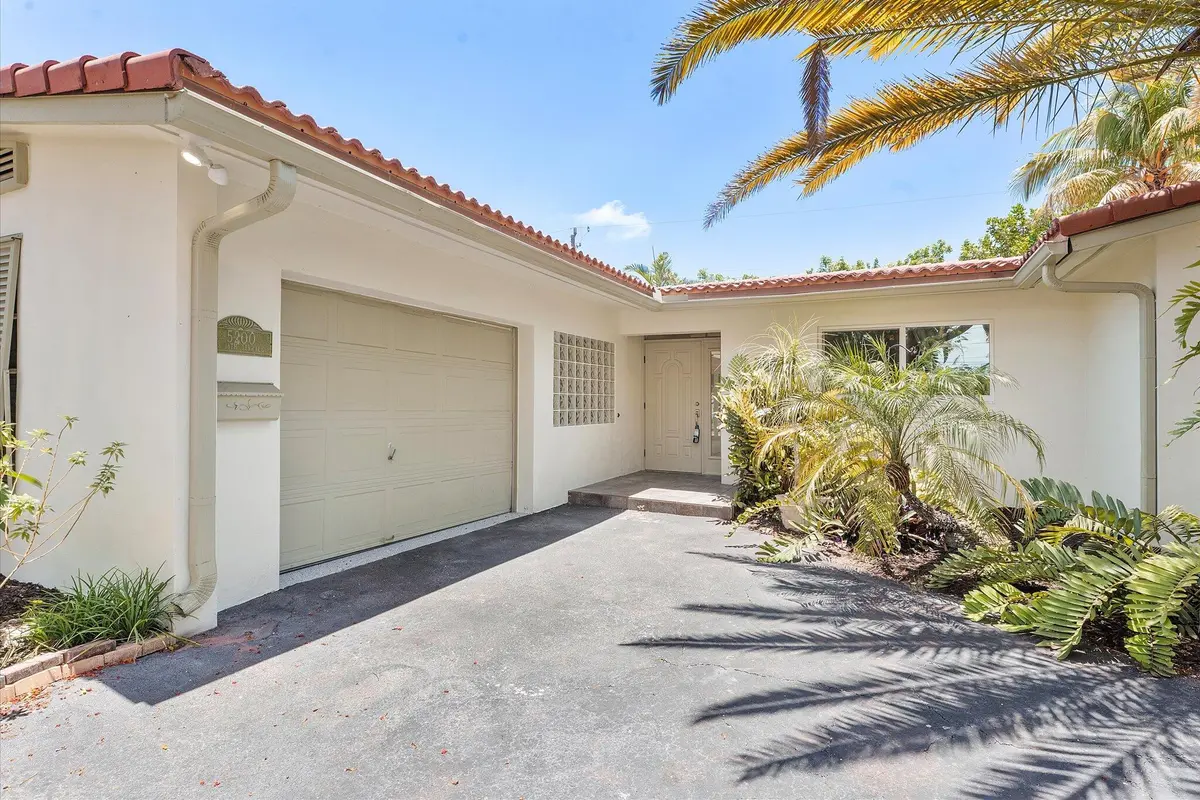 04-5200 NE 18th Terrace_004 at 5200 NE 18TH Terrace, Fort Lauderdale