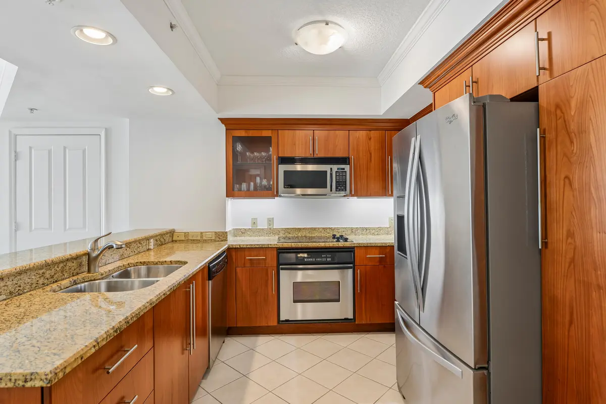 Kitchen at 401 SW 4TH Avenue 1003, Fort Lauderdale