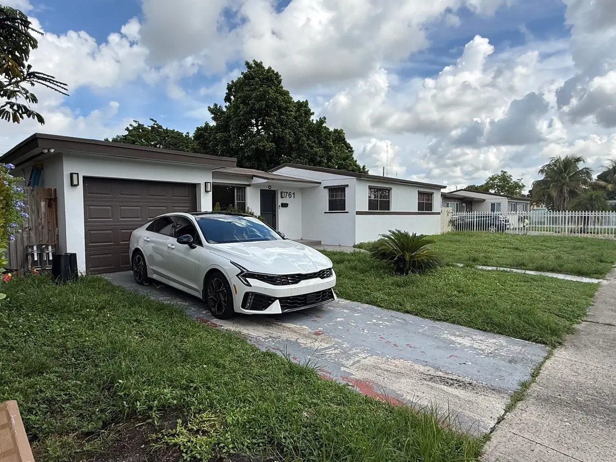 IMG_2394 at 761 NW 183RD Drive, Miami Gardens