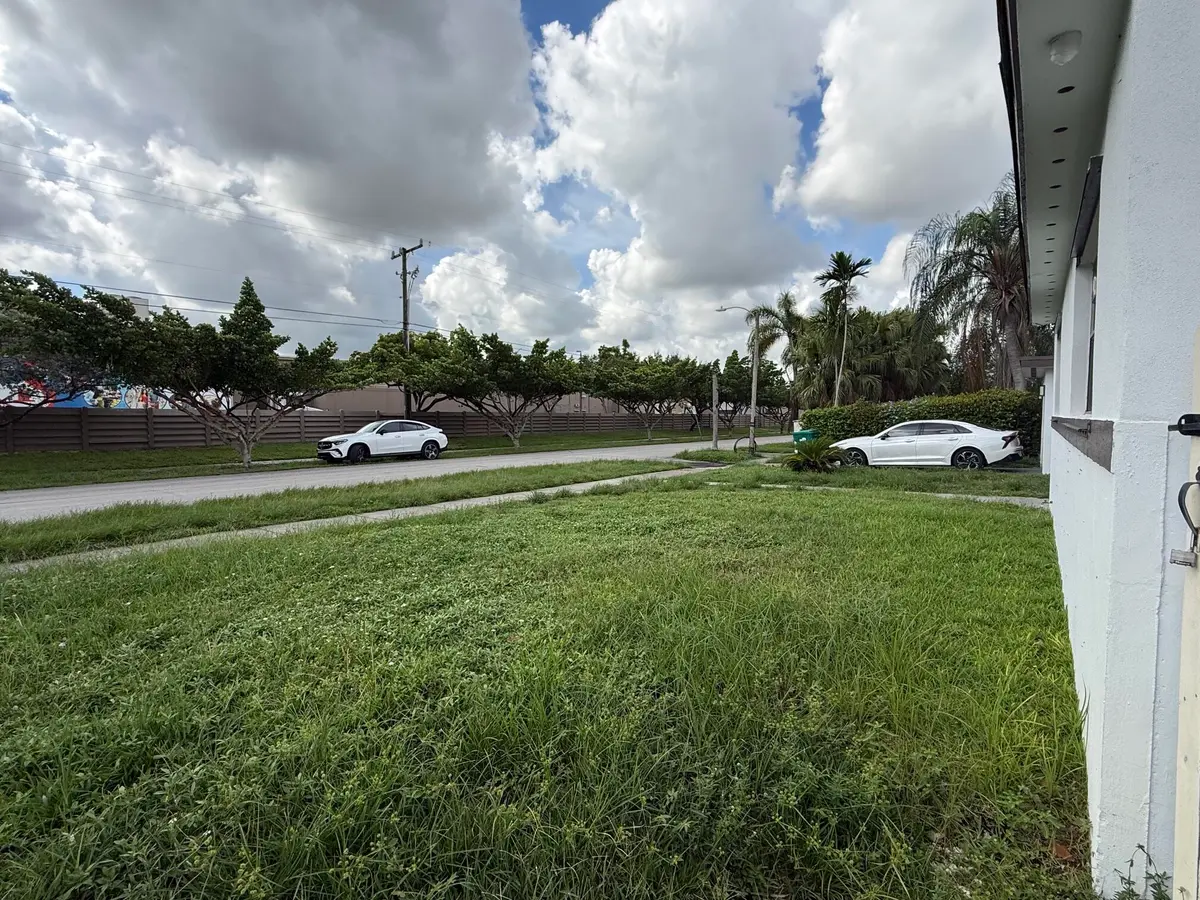 IMG_2398 at 761 NW 183RD Drive, Miami Gardens