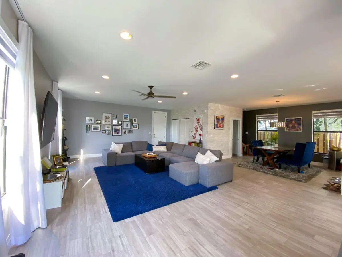 IMG_1001 at 1101 NE 3RD Avenue, Fort Lauderdale