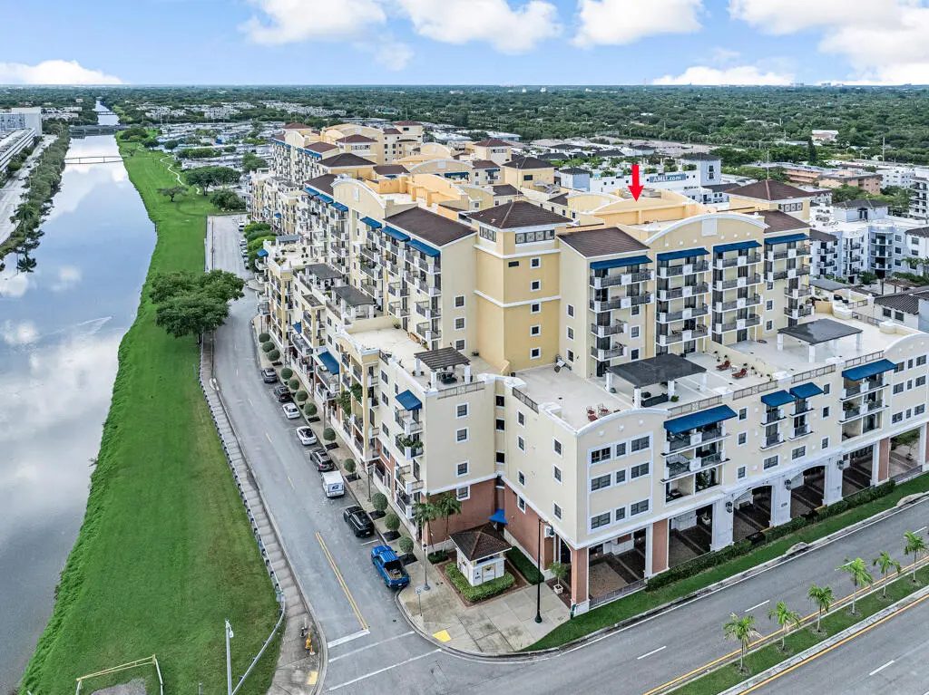 COLONNADE AT DADELAND at 8390 SW 72ND Avenue 303, Miami