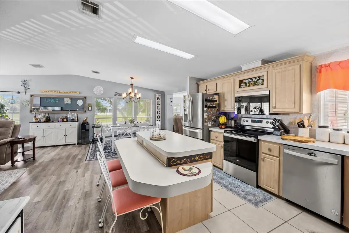 06-thames in-12 at 508 THAMES BLUFF Ridge D-22, Fort Pierce