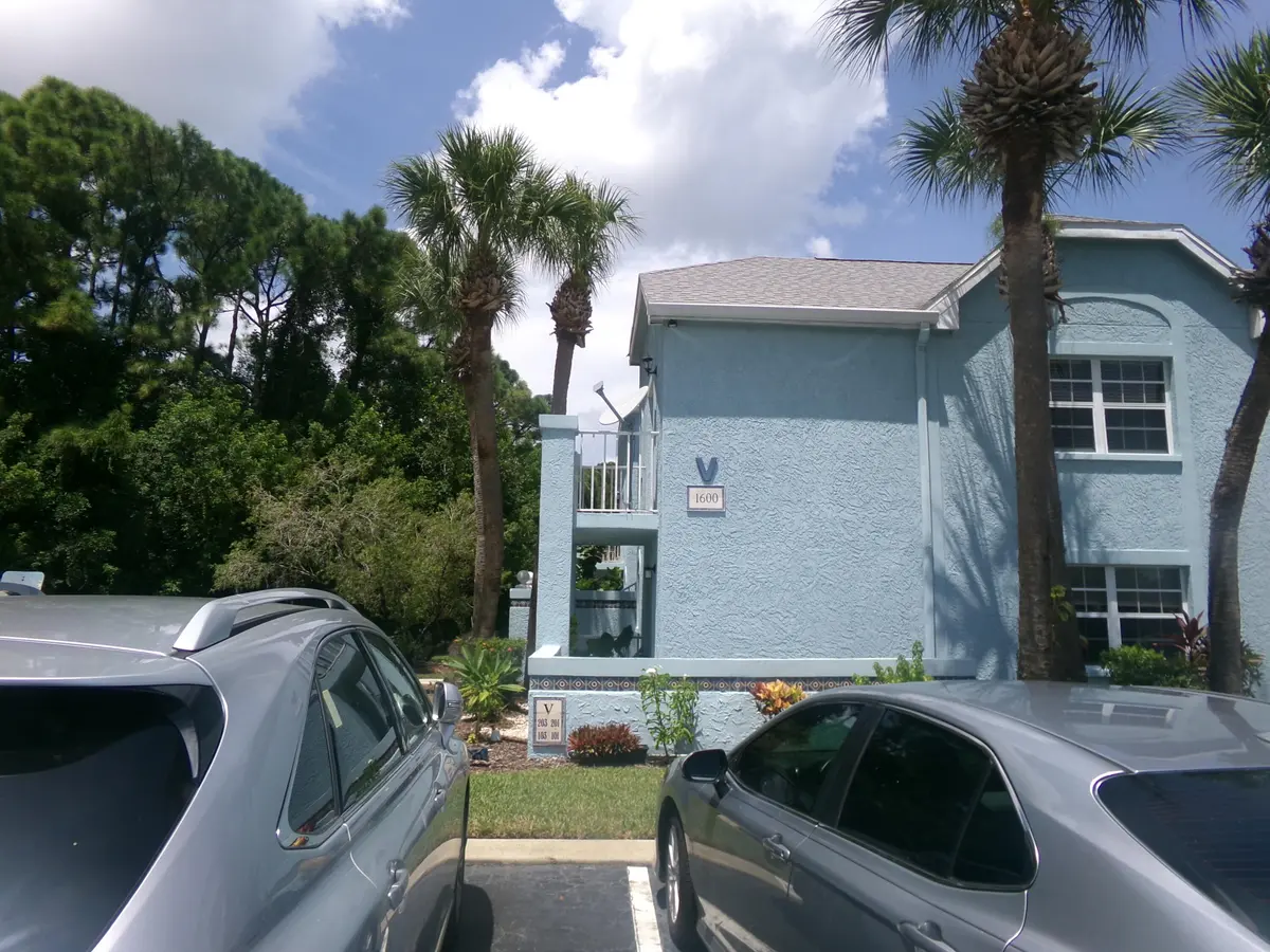 100_4660 at 1600 SE Green Acres Circle V201, Port St. Lucie
