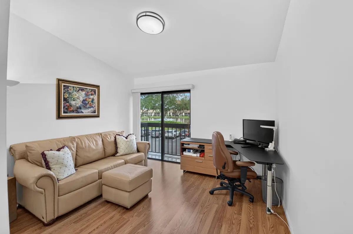 Guest Bedroom at 5086 Golfview Court 1622, Delray Beach