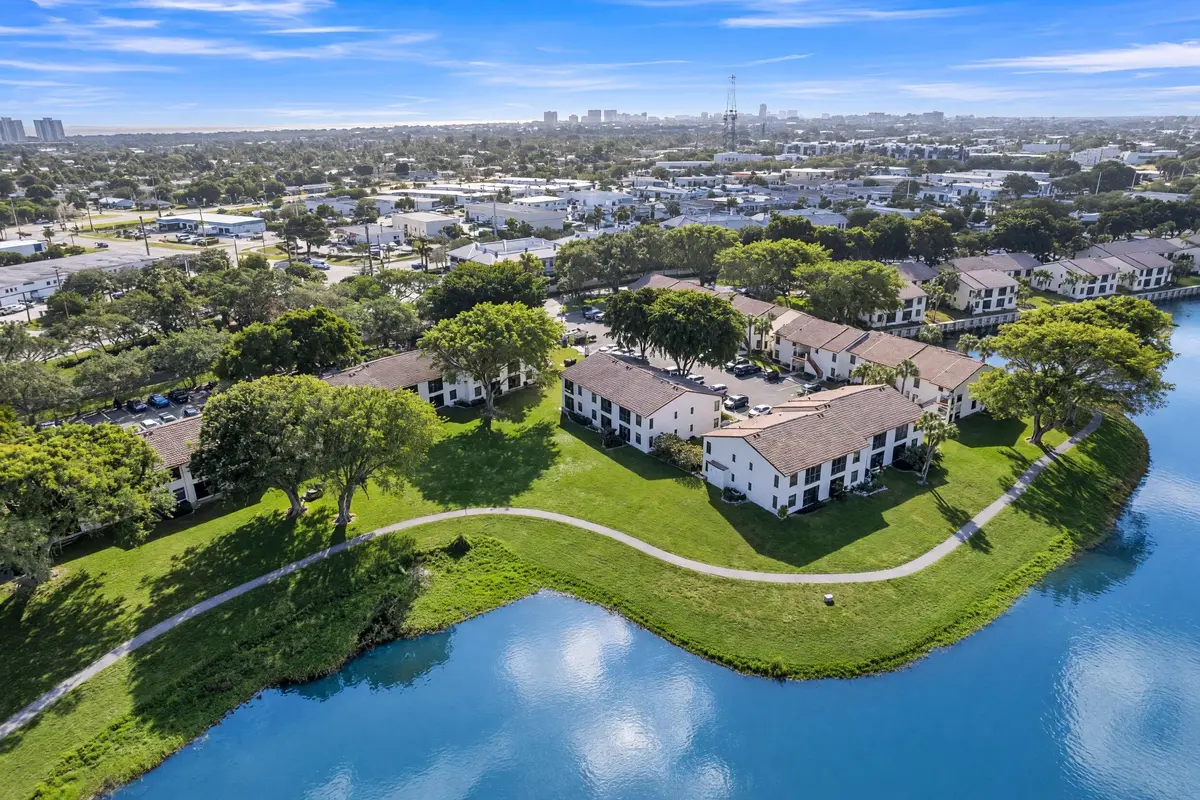 Windwood at 2800 Palmwood Terrace 2220, Boca Raton