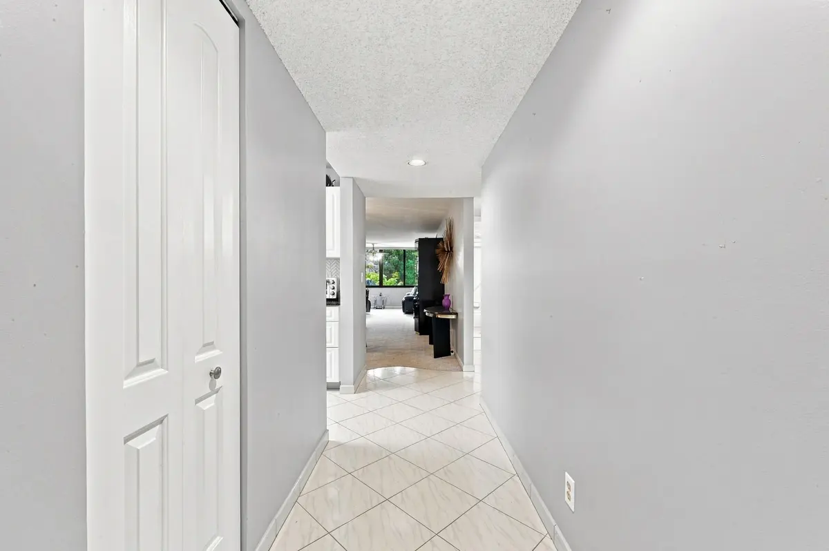 6__d4s1070 at 15075 WITNEY Rd #303, Delray Beach