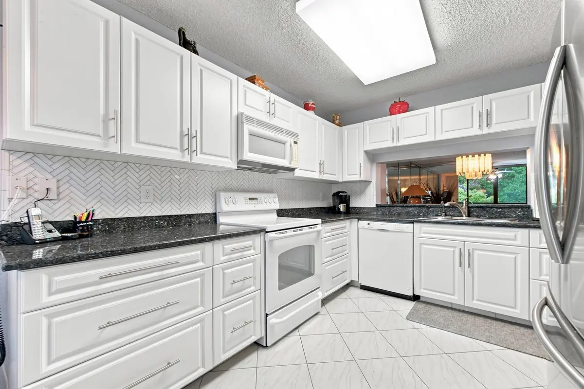10__d4s1090 at 15075 WITNEY Rd #303, Delray Beach