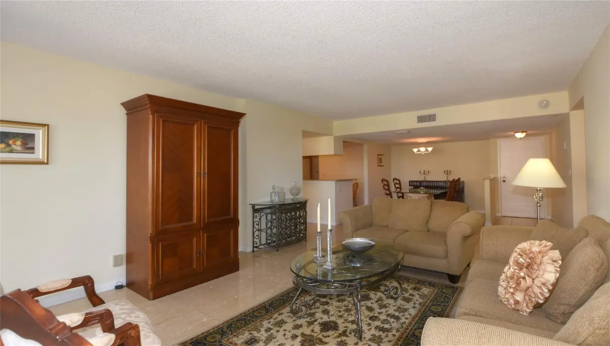 Photo 2 at 5100 N OCEAN Boulevard 1004, Lauderdale-By-The-Sea