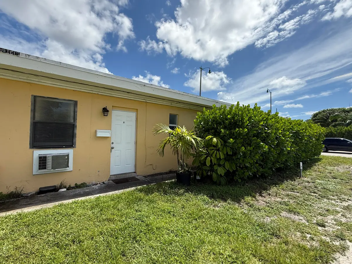 Exterior at 3300 Broadway Avenue 6, West Palm Beach