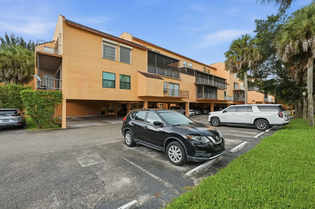 1-web-or-mls-430_Commodore_Dr_Unit_314_0 at 430 COMMODORE Drive 314, Plantation