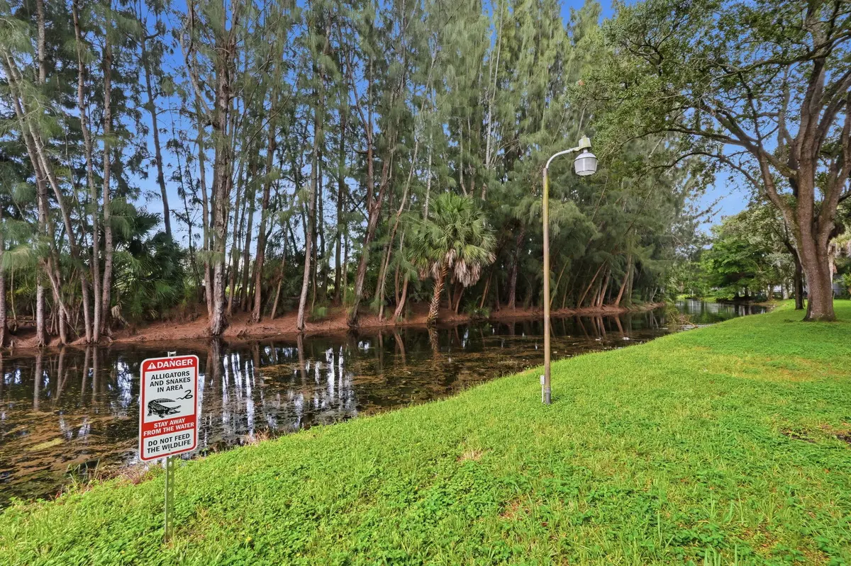 3-web-or-mls-430_Commodore_Dr_Unit_314_0 at 430 COMMODORE Drive 314, Plantation