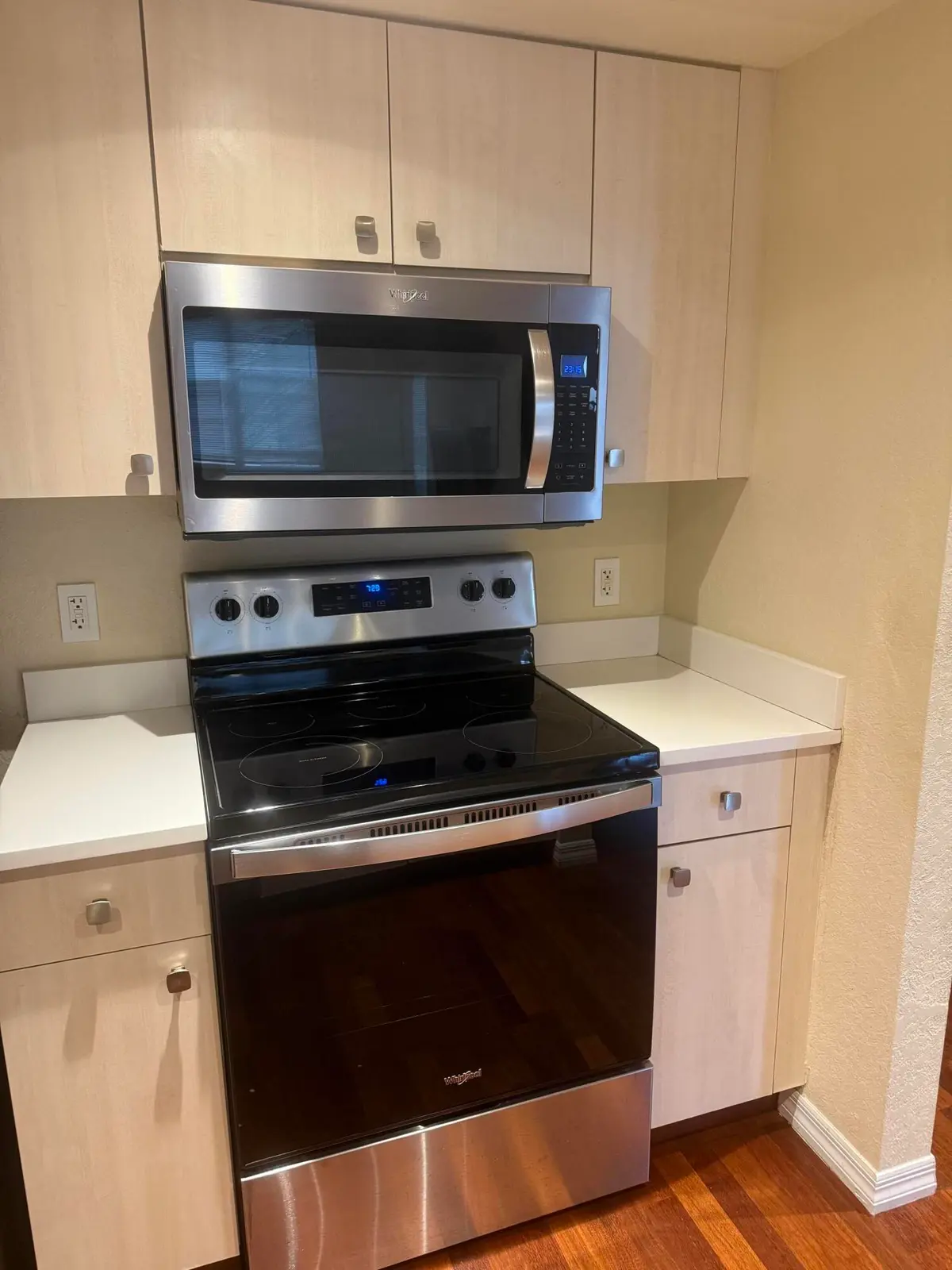 Range Area at 1801 N FLAGLER Drive 418, West Palm Beach