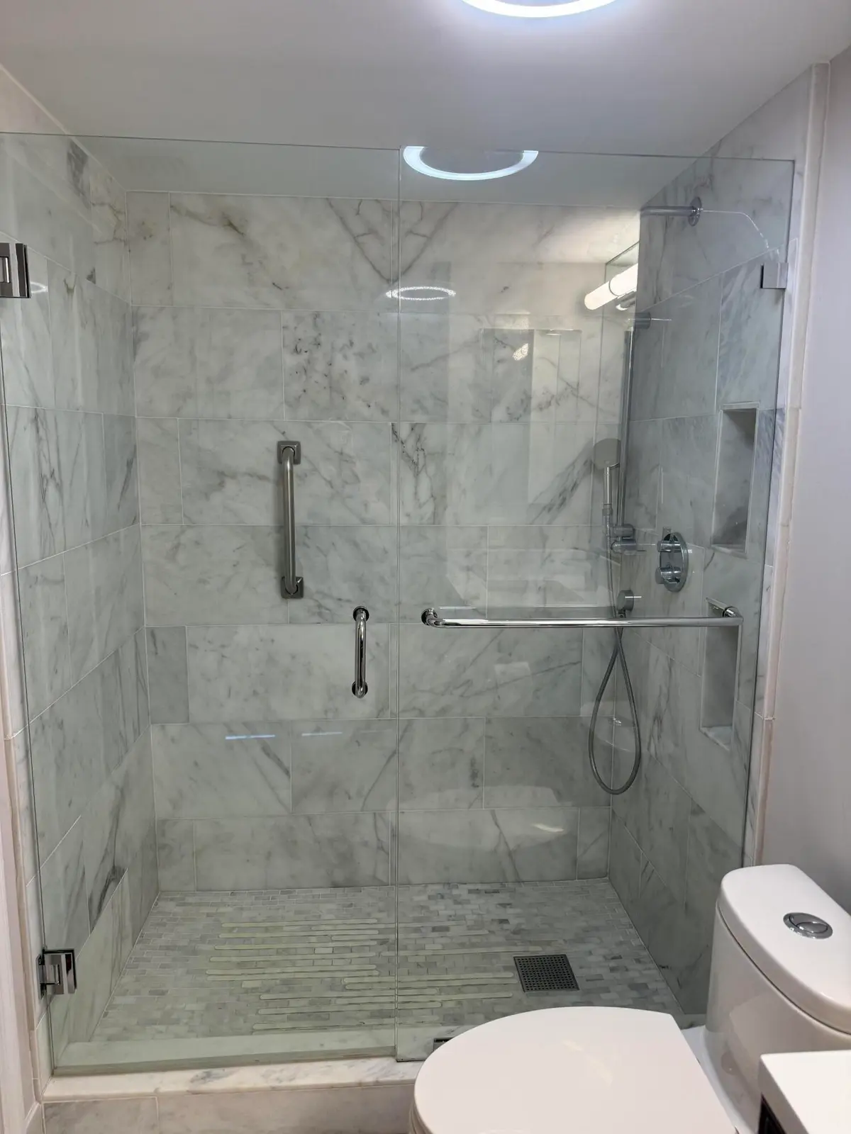 Shower at 1801 N FLAGLER Drive 418, West Palm Beach