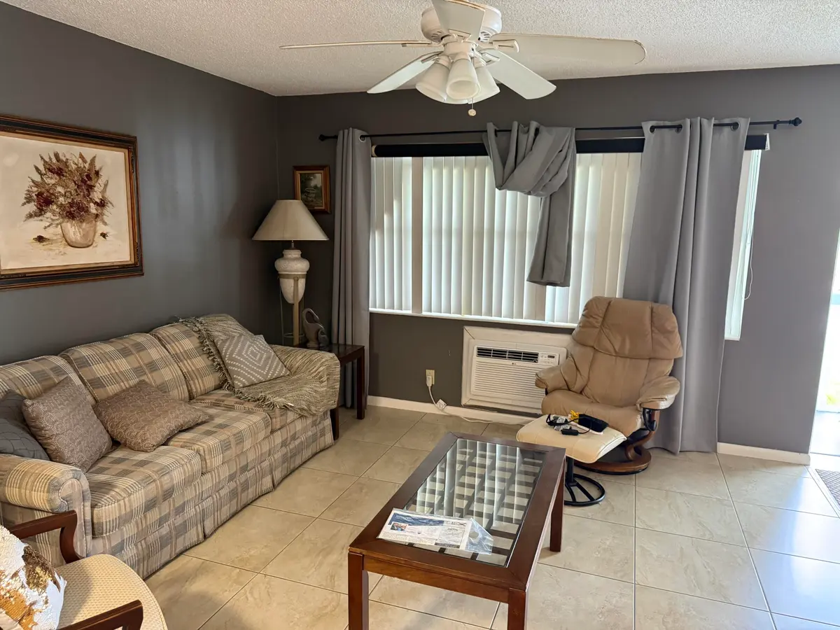 P2 at 15 CHATHAM A 15, West Palm Beach