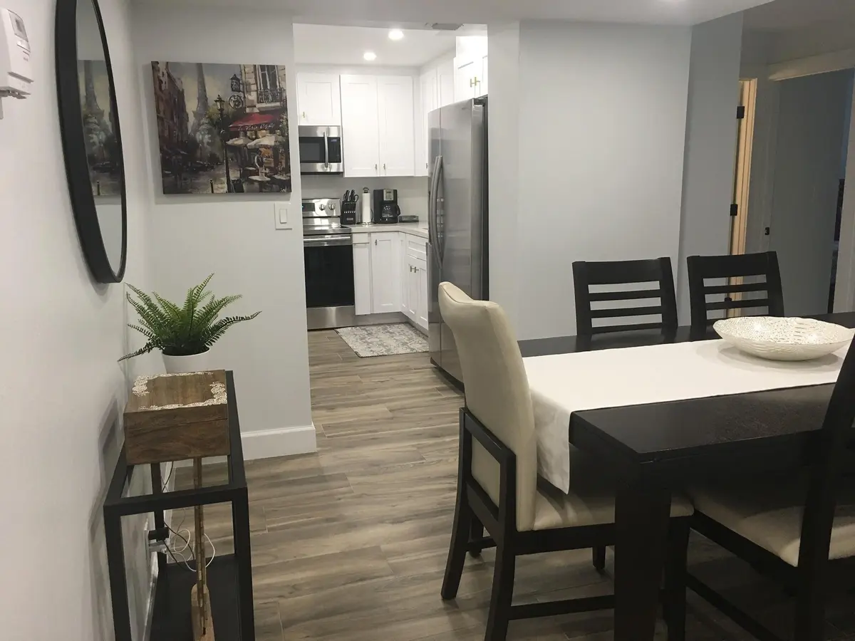 Dining area at 1900 S OCEAN Boulevard 2N, Lauderdale-By-The-Sea
