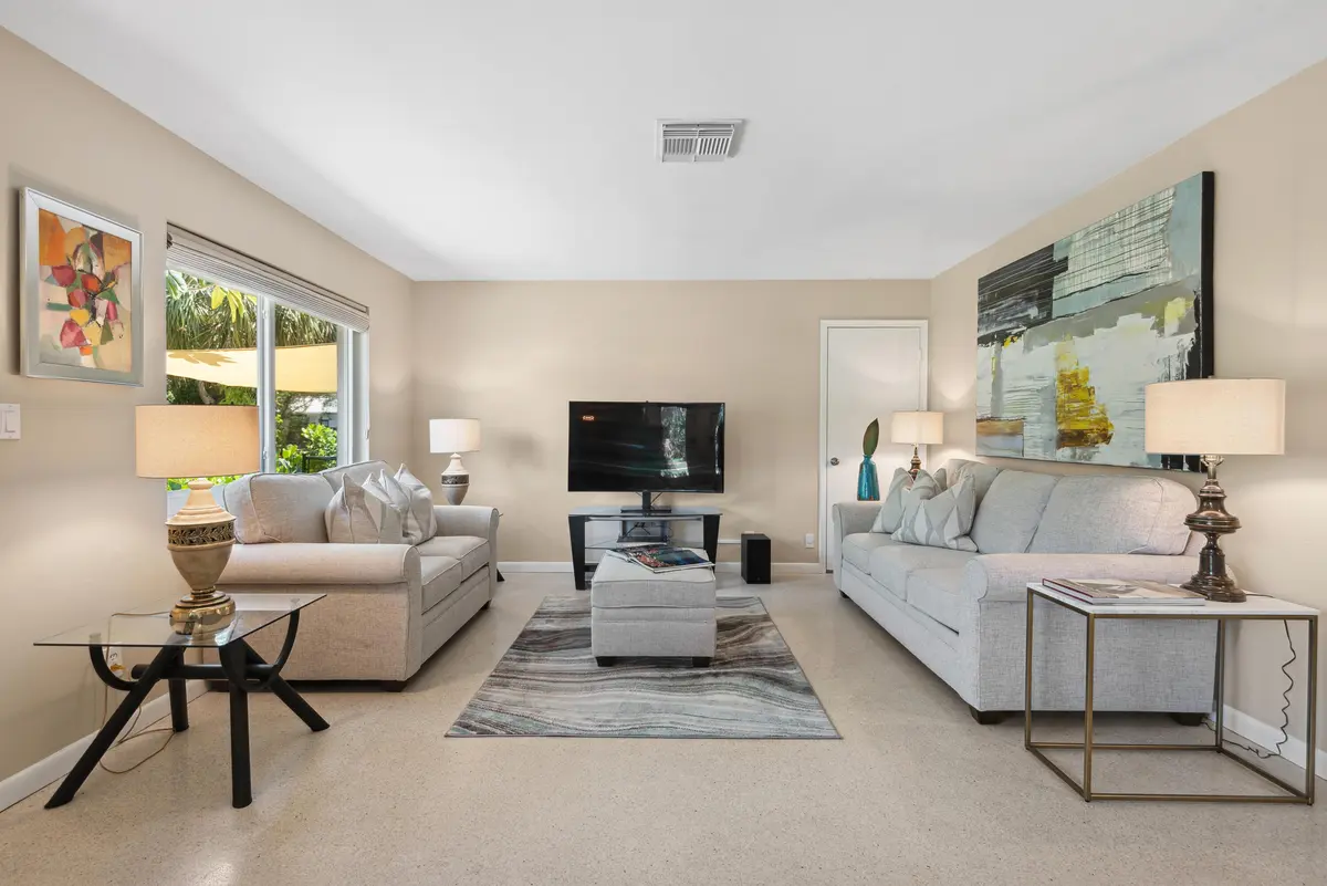 Mullins-1619 SW 8th Ave -7 at 1621 SW 8TH Avenue 2, Fort Lauderdale