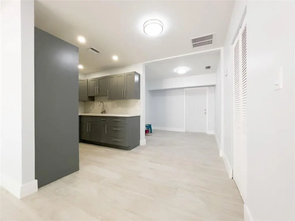 831 SW 7TH Street, Pompano Beach, FL – photo 5