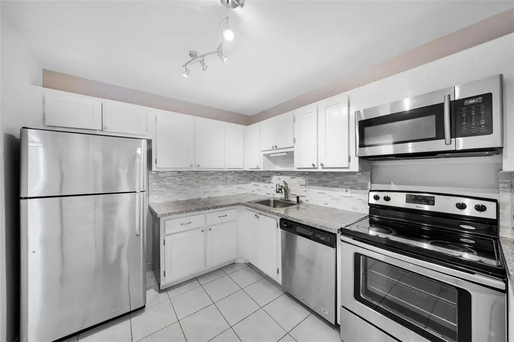 PHOTO2 at 3051 S PALM AIRE Drive 408, Pompano Beach