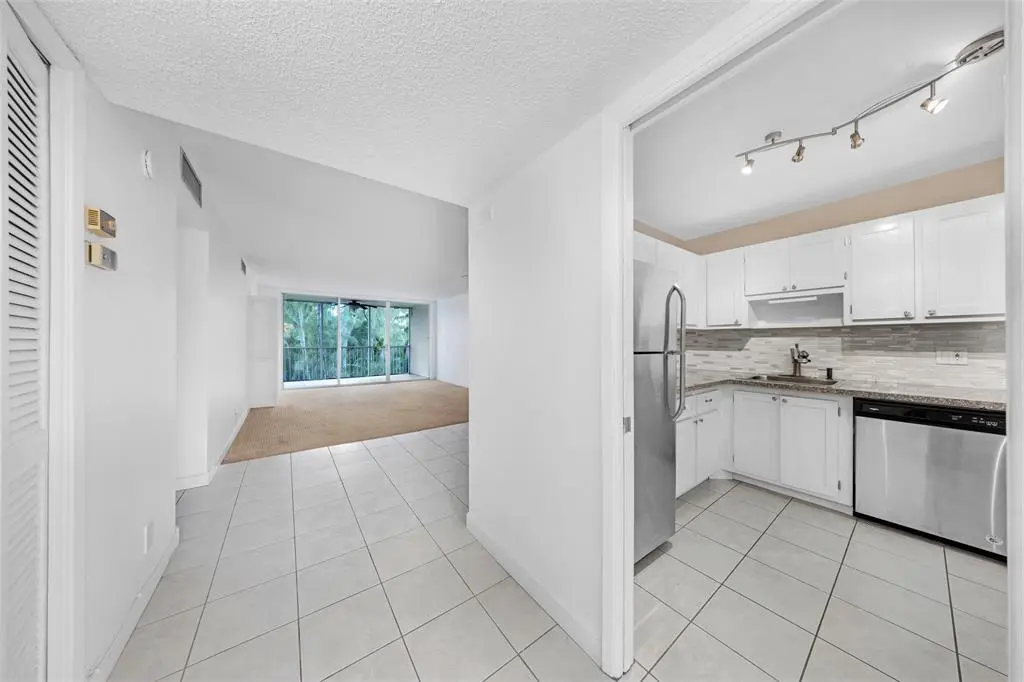 PHOTO5 at 3051 S PALM AIRE Drive 408, Pompano Beach