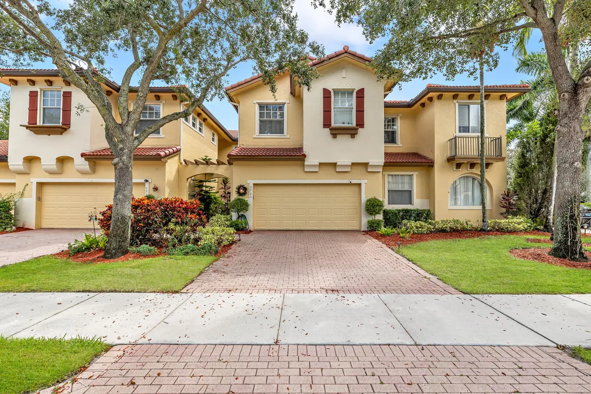 Driveway at 5725 NW 120th Avenue, Coral Springs