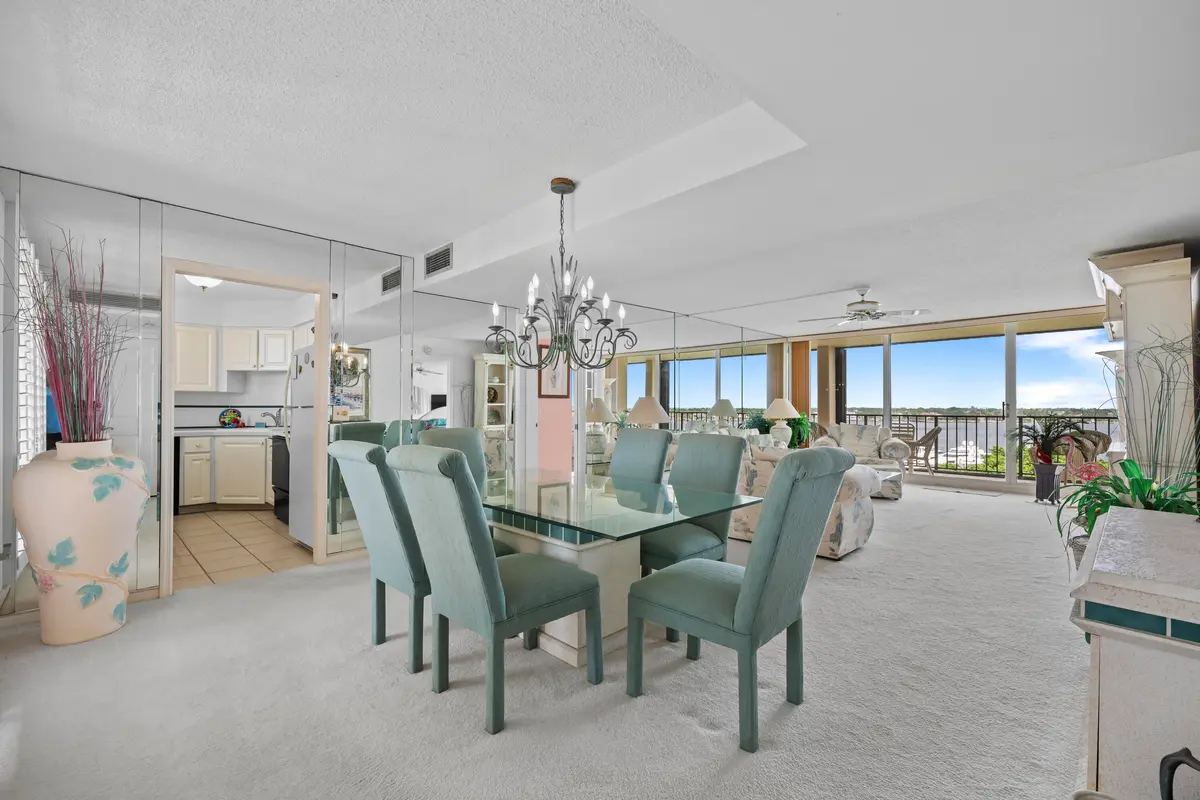 Dining to Kitchen View at 134 LAKESHORE Drive 814, North Palm Beach