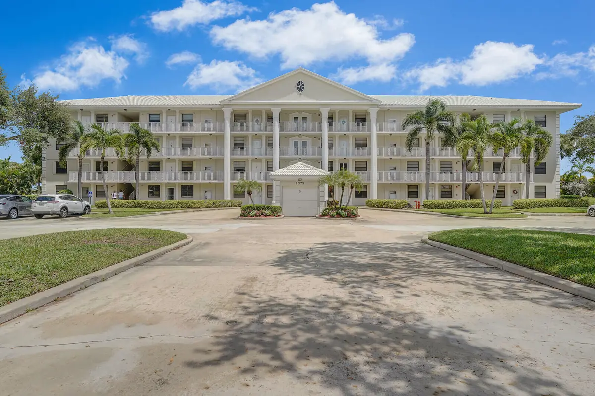 front at 6073 BALBOA Circle 105, Boca Raton