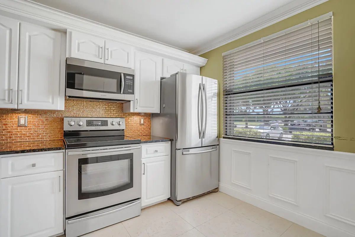04_Image_4_mls at 6073 BALBOA Circle 105, Boca Raton