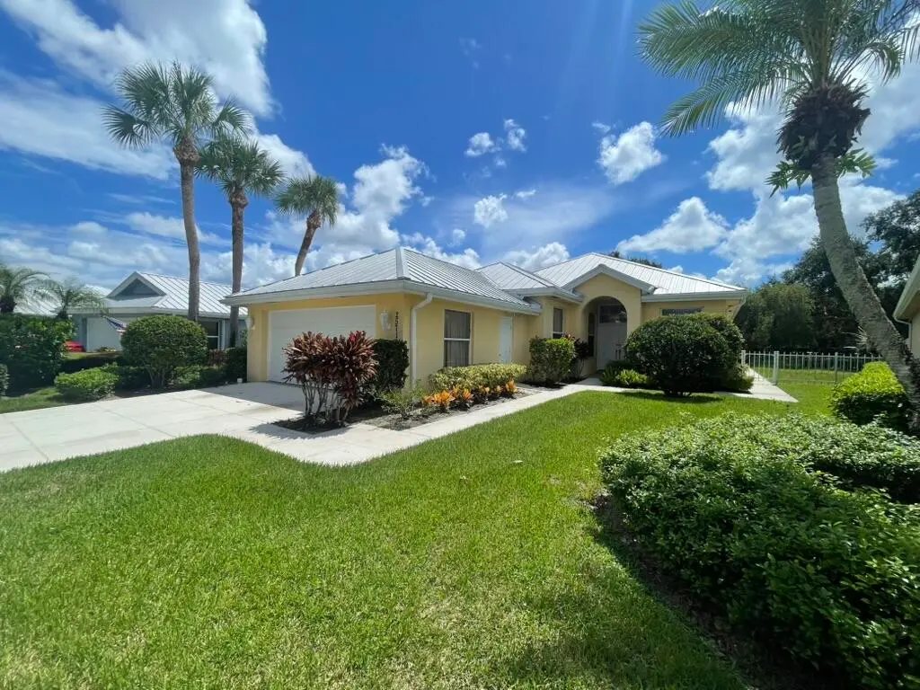 Exterior Front at 2571 SW Greenwich Way, Palm City