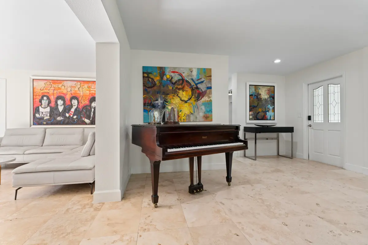 50 NW 5th Ave Boca Raton FL 011 at 50 NW 5TH Avenue, Boca Raton