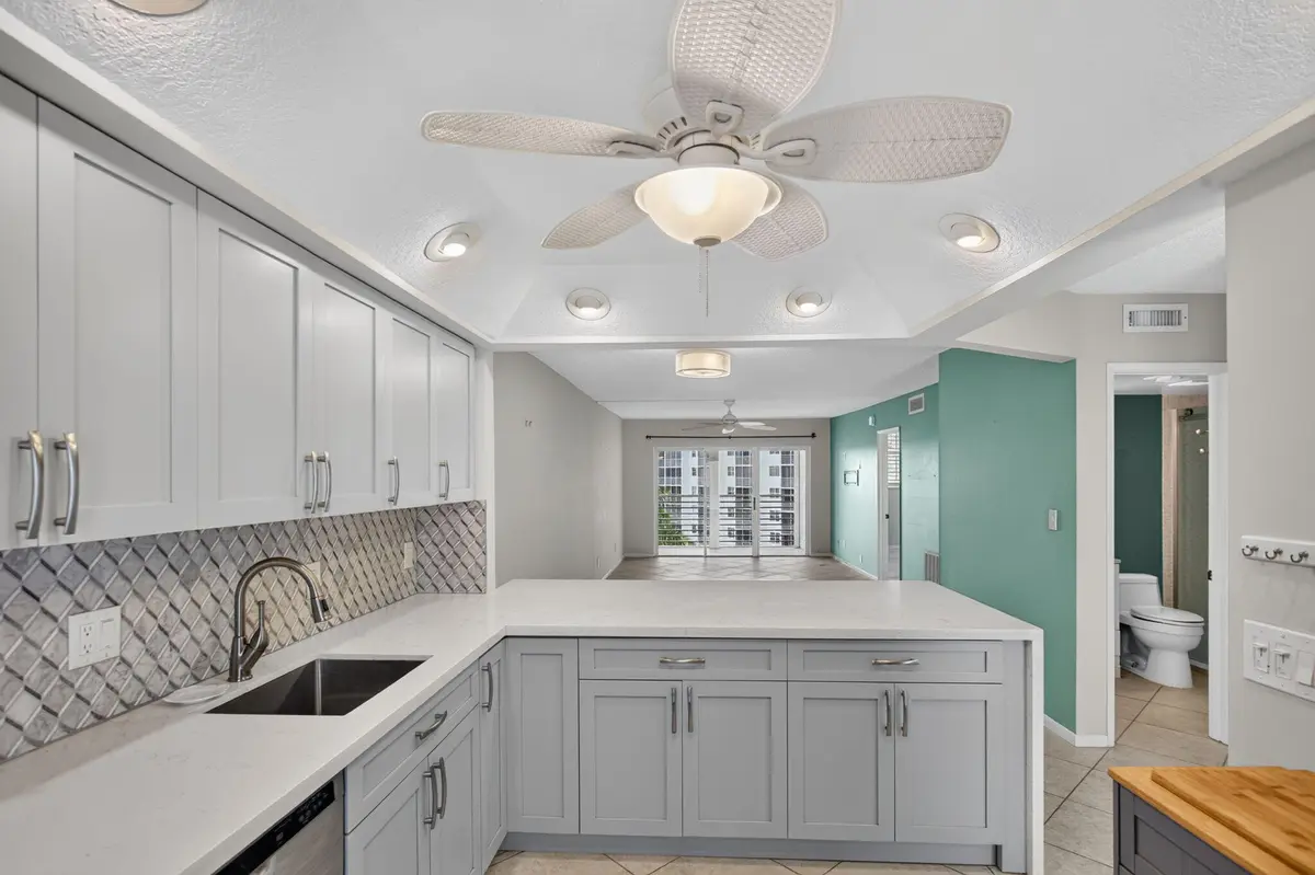 2731 NE 14TH ST Causeway 702, Pompano Beach, FL – photo 6