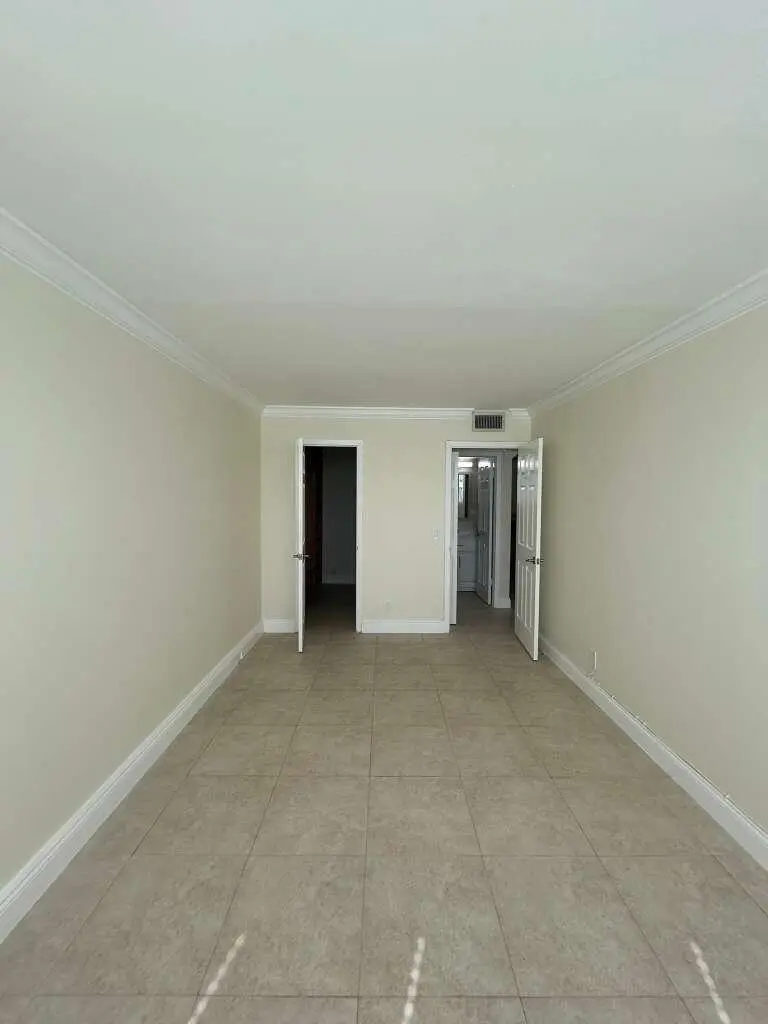 masterbedroom at 341 Fanshaw I, Boca Raton
