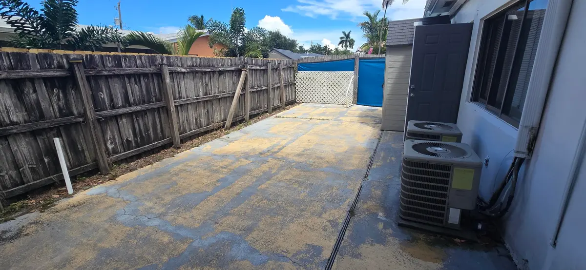Backyard at 2521 NE 10TH Street 1, Pompano Beach