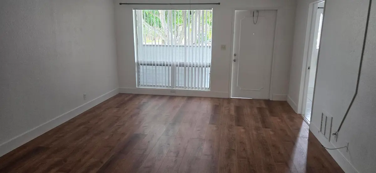 Living room at 2521 NE 10TH Street 1, Pompano Beach