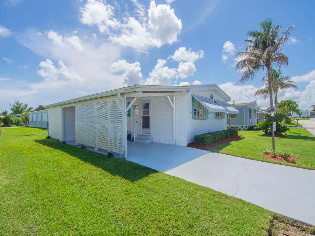 Front of Structure at 212 NE Forrest Court, Jensen Beach