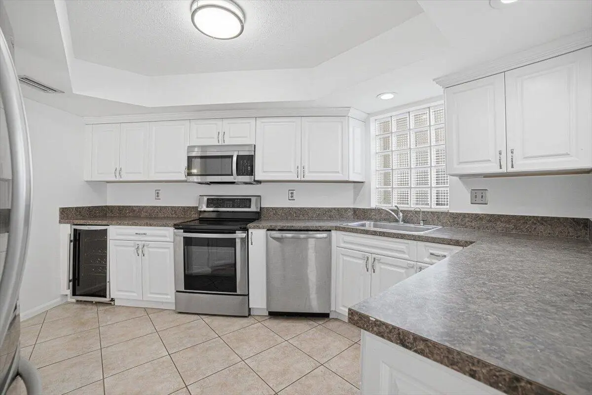 16-Kitchen at 11635 Ficus Street D, Palm Beach Gardens