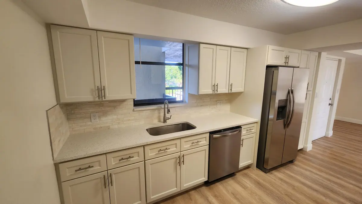 kitchen at 820 Lavers Circle G306, Delray Beach