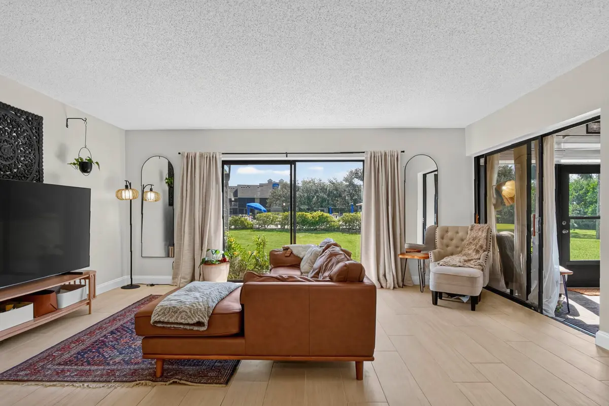 Family Room1 at 3212 S LAKEVIEW Circle 10104, Fort Pierce