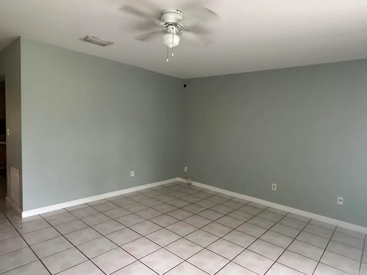 Living room at 258 SW Bridgeport Drive, Port St. Lucie