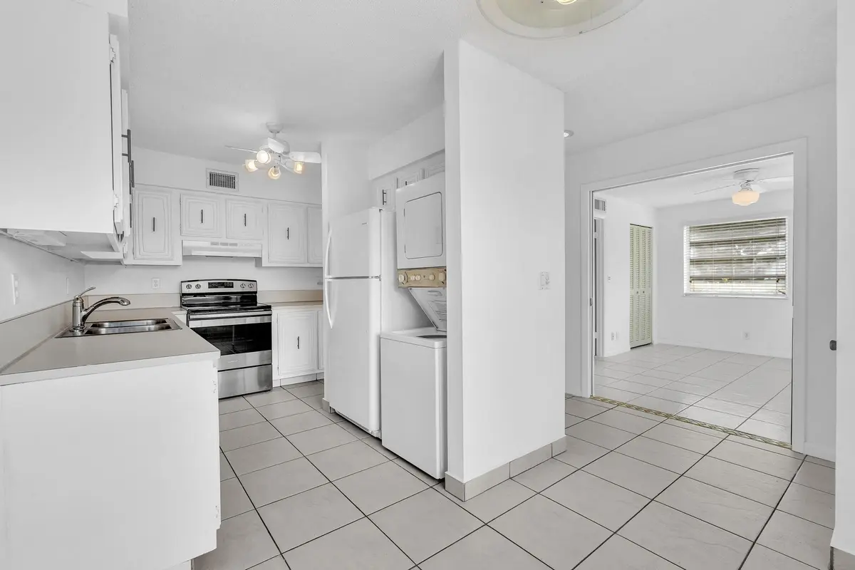 _FPP0870 at 13721 FLORA Place D, Delray Beach
