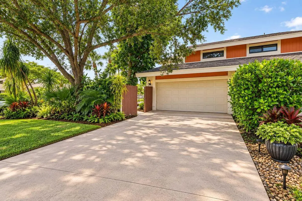 WhatsApp Image 2026-09-07 at 21.22.38 at 7666 SIERRA Terrace, Boca Raton